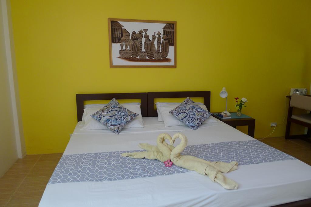 By The Bay, Jacana Bed & Breakfast Пуэрто-Принцеса Экстерьер фото